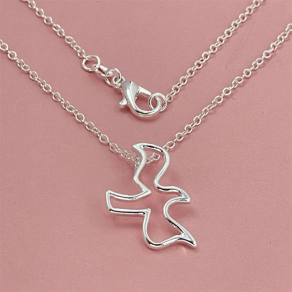 Tyväna Necklace
