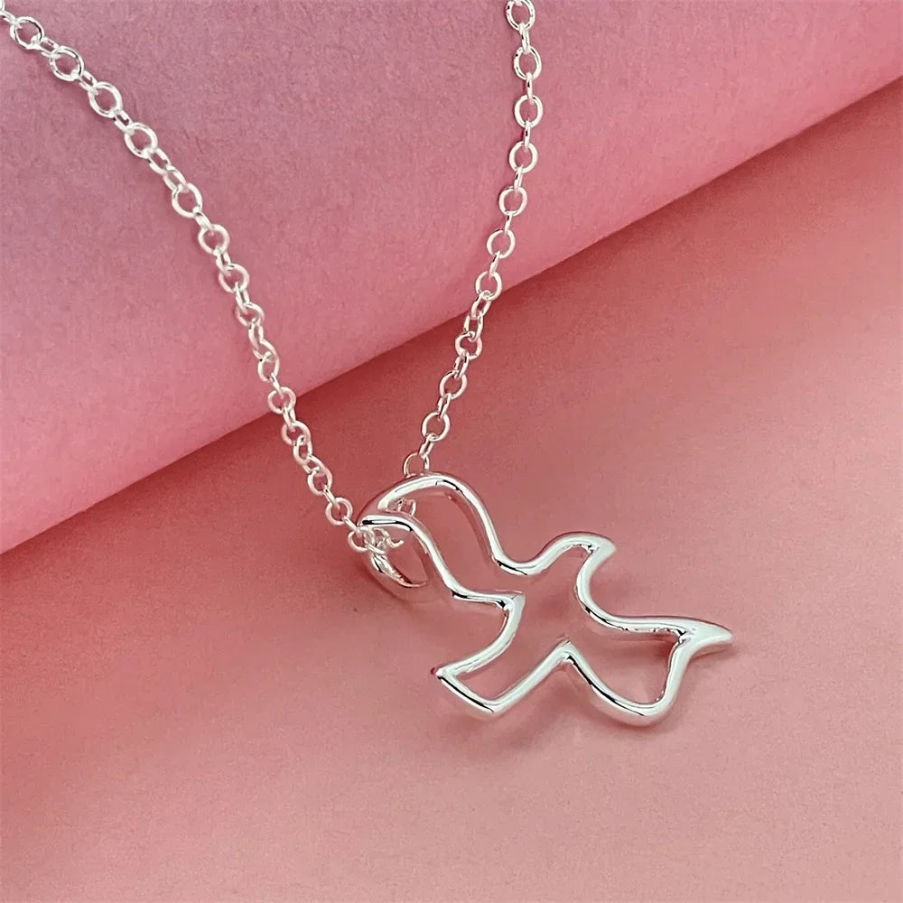 Tyväna Necklace