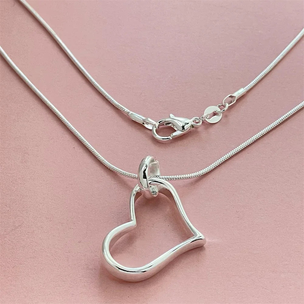 Eliska Necklace