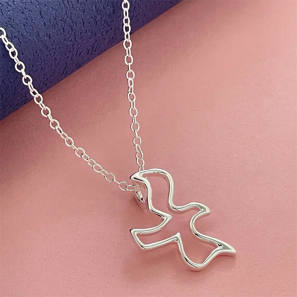 Tyväna Necklace