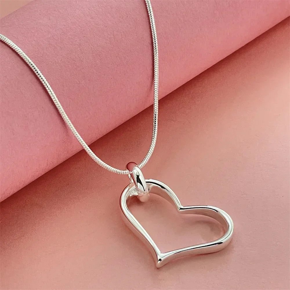 Eliska Necklace
